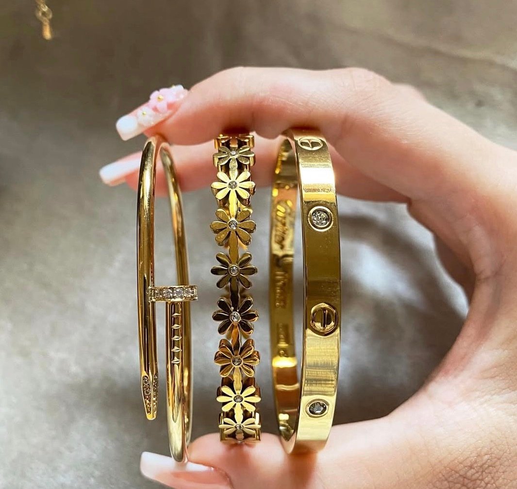 Flowery Trio - Image 2